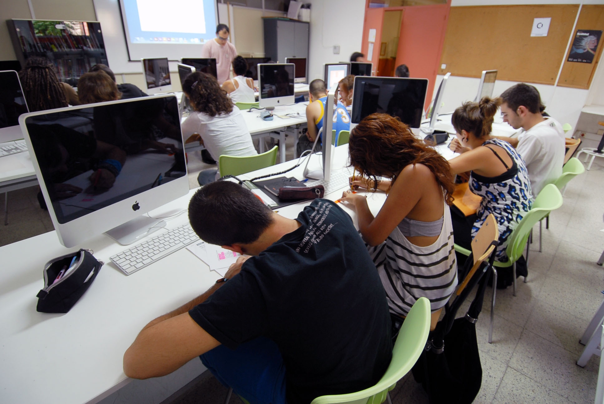 L'EME i l'EMAD participen en projectes d'orientació per reduir l'abandonament escolar