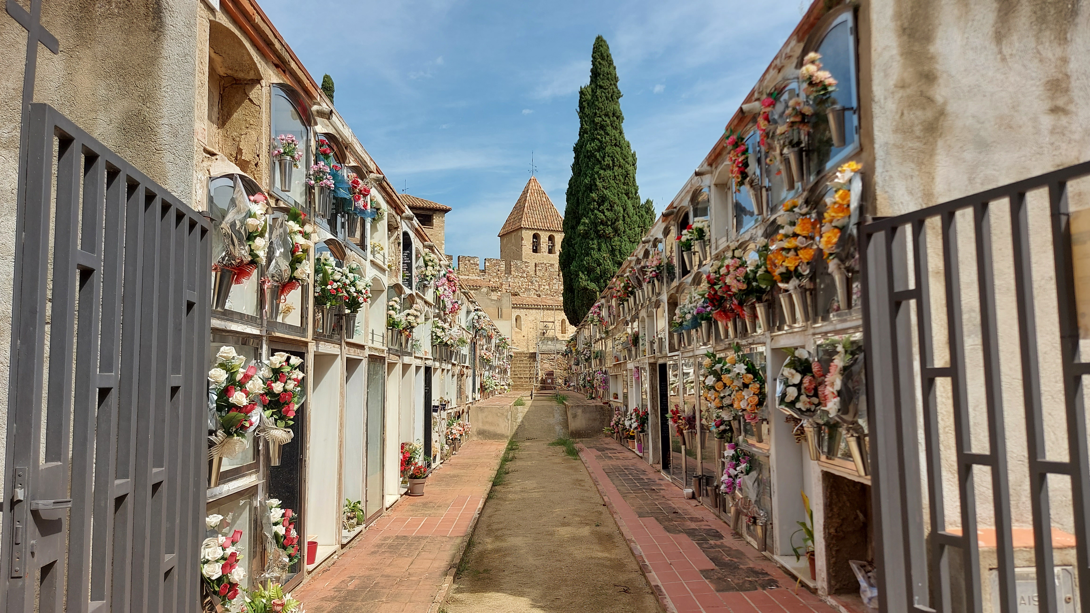 Horaris del cementiri per Tot Sants