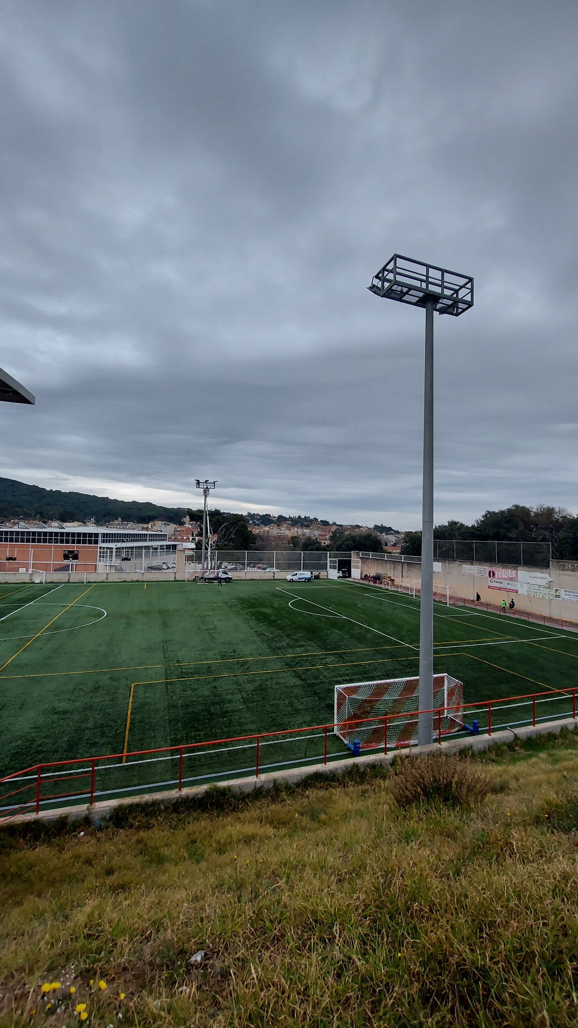 Nou enllumenat al camp de futbol