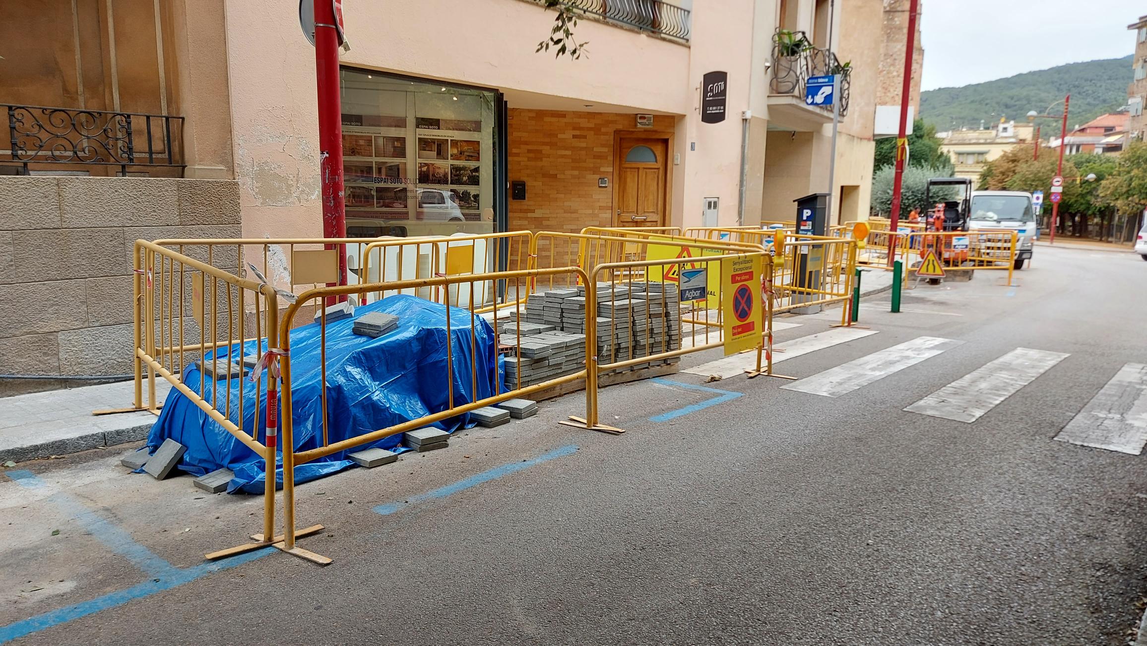 Obres de renovació de la xarxa de distribució d'aigua potable