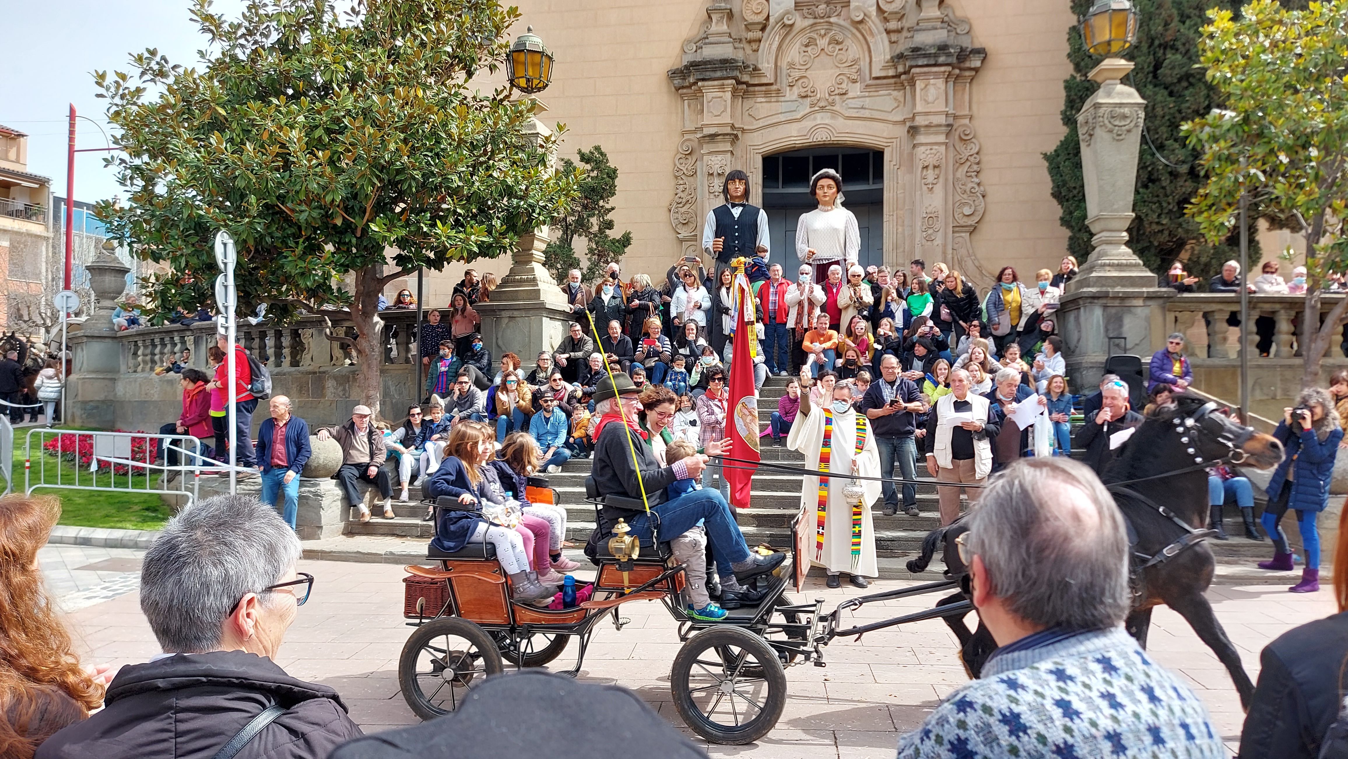 Aquest diumenge, Tres Tombs