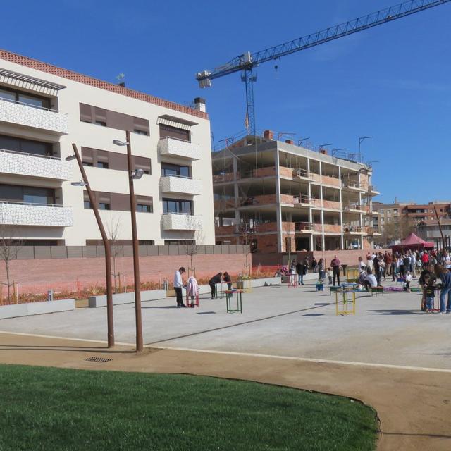 S'adjudica la redacció del projecte dels pisos públics de la plaça de la Pau