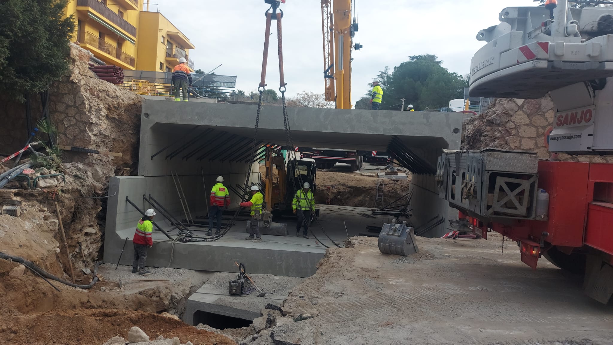 ADIF informa que s'endarrereix la reobertura del pont del Roure i la ronda del Carril