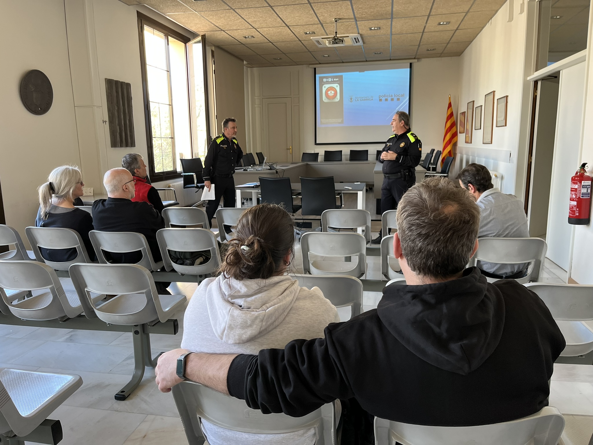 La Policia Local ofereix el servei DRAGAlert a comer&ccedil;os