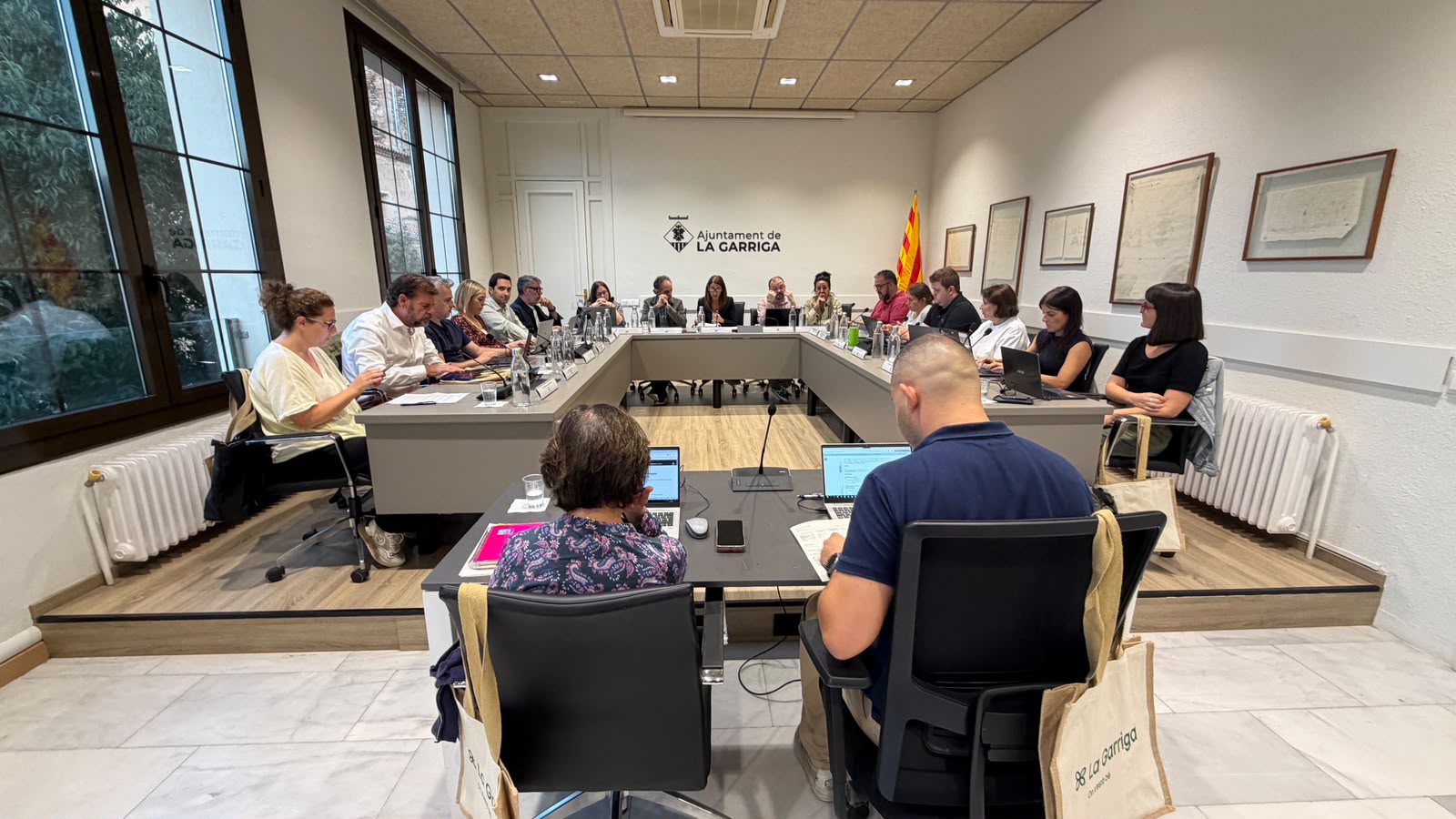 Es congelen els impostos i taxes municipals